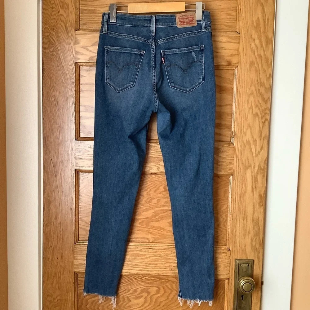 LEVI'S 721 High Rise Distressed Skinny Jeans Raw Hem Blue Size 28 - Picture 3 of 14